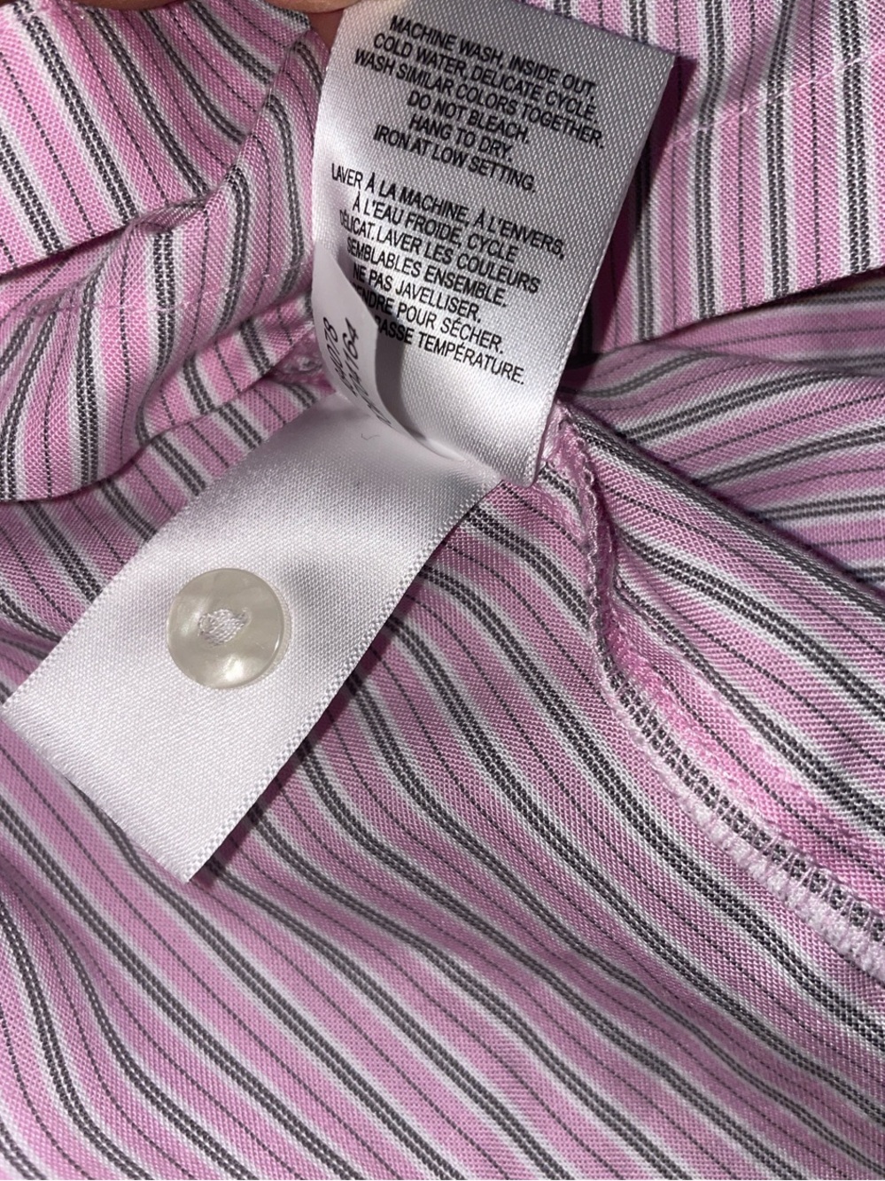 NWOT - Reitmans Crop Button-Down Pink-Green-White Striped Shirt + extra button - Picture 5 of 6